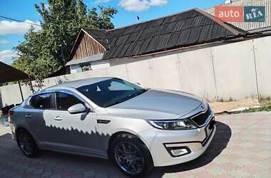 Седан Kia K5 2013 в 