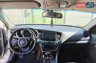 Седан Kia K5 2013 в 
