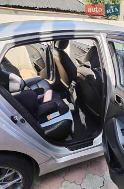 Седан Kia K5 2013 в 