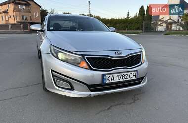 Седан Kia K5 2014 в Киеве