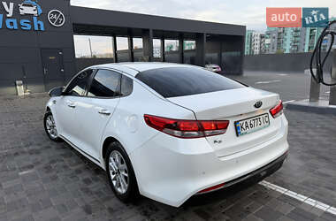 Седан Kia K5 2017 в Киеве