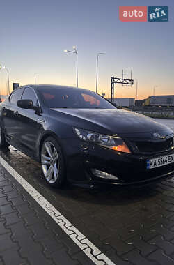 Седан Kia K5 2012 в 