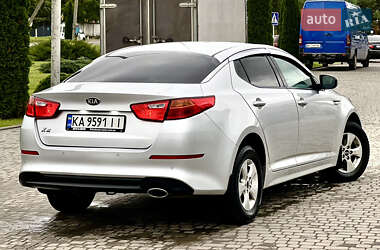 Седан Kia K5 2015 в 