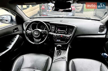 Седан Kia K5 2015 в 