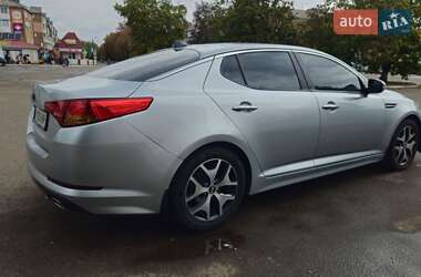 Седан Kia K5 2013 в 