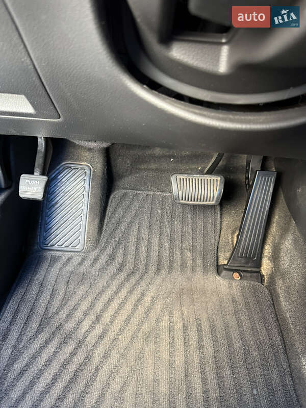 Седан Kia K5 2012 в Києві