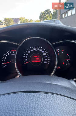 Седан Kia K5 2012 в 