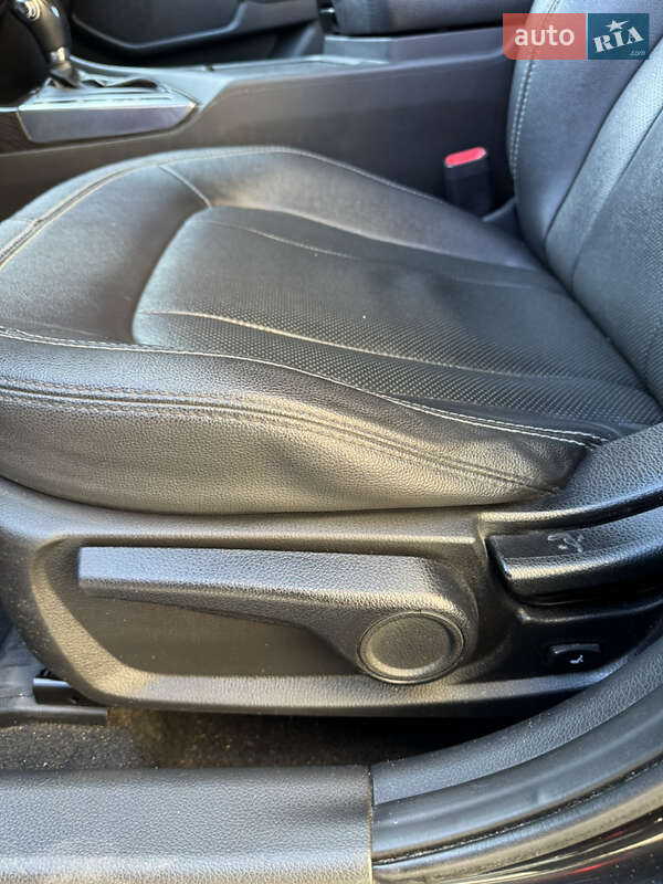 Седан Kia K5 2012 в Києві