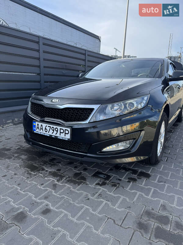 Седан Kia K5 2012 в Києві