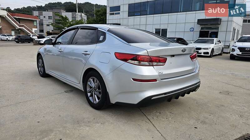 Седан Kia K5 2018 в Киеве