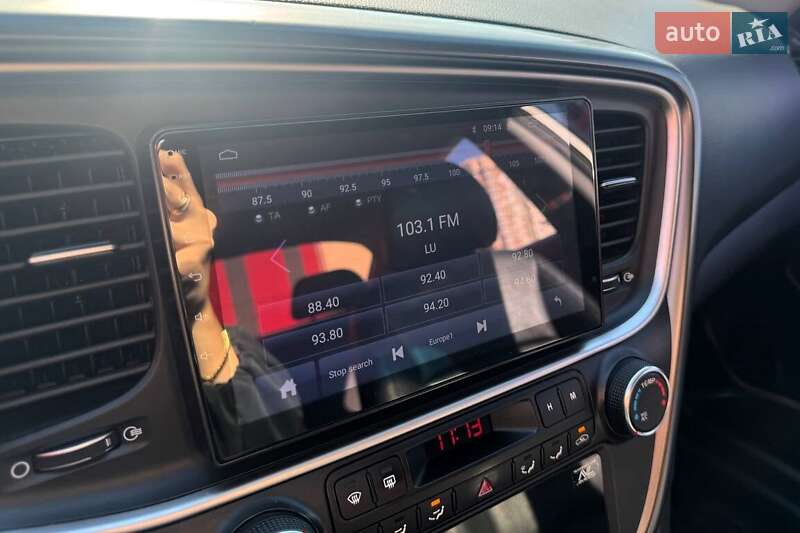 Седан Kia K5 2014 в Києві фото 25 Седан Kia K5 2014 в Києві