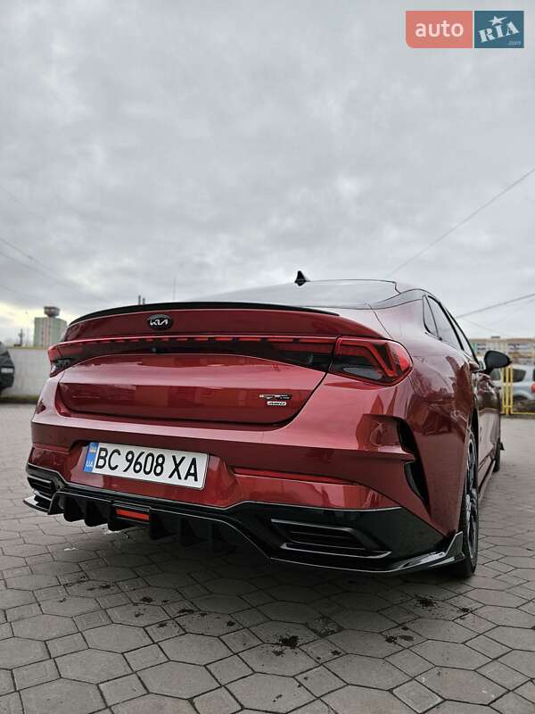 Седан Kia K5 2020 в Львове