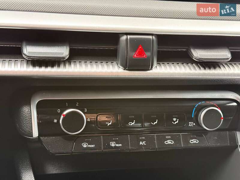 Седан Kia K5 2020 в Одессе