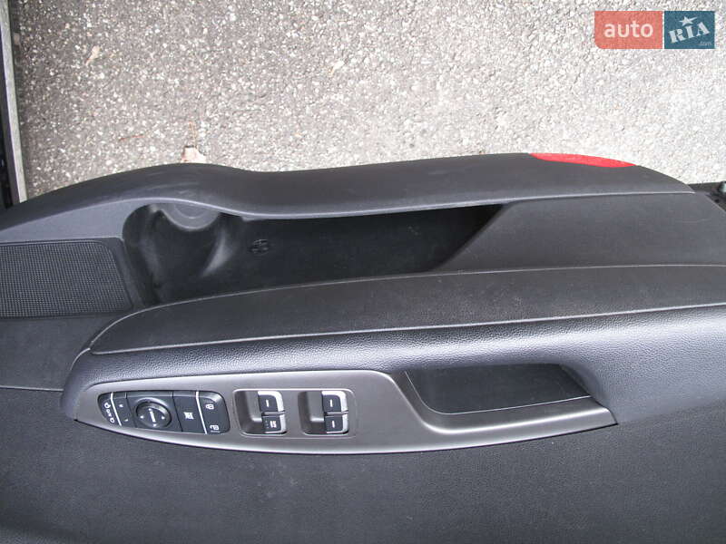 Седан Kia K5 2017 в Києві фото 23 Седан Kia K5 2017 в Києві