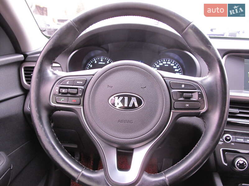 Седан Kia K5 2017 в Києві фото 42 Седан Kia K5 2017 в Києві