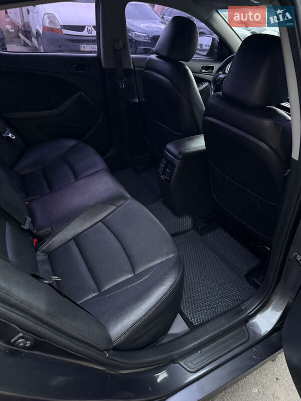 Седан Kia K5 2015 в Тернополі фото 12 Седан Kia K5 2015 в Тернополі