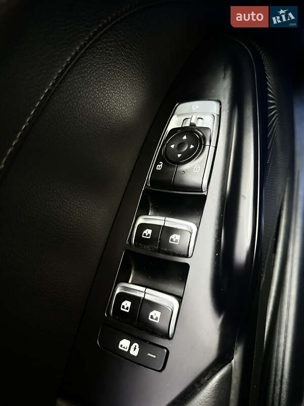 Седан Kia K5 2020 в Одесі