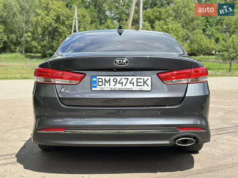 Седан Kia K5 2016 в Сумах