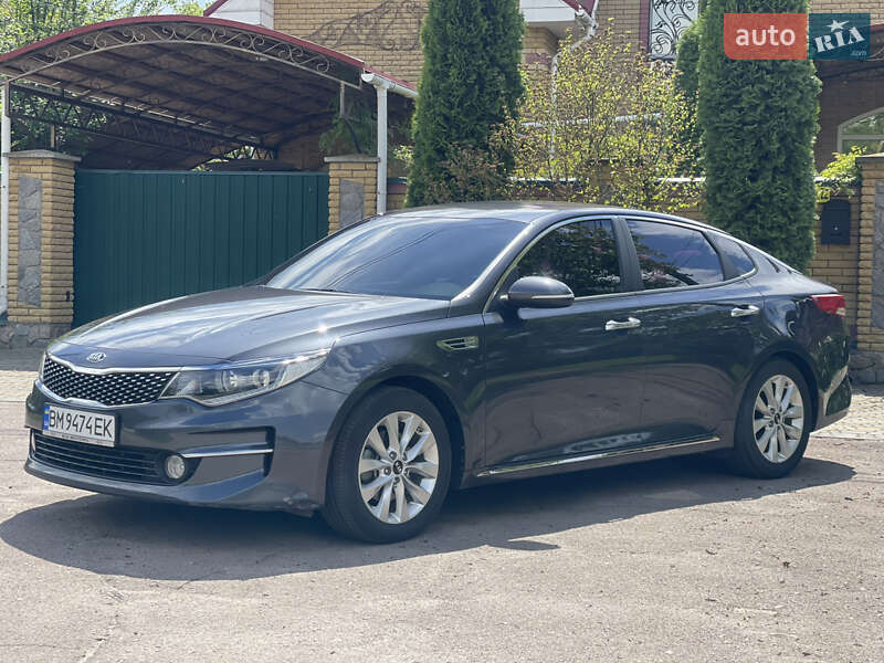 Седан Kia K5 2016 в Сумах