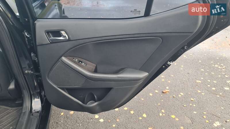 Седан Kia K5 2013 в Днепре фото 44 Седан Kia K5 2013 в Днепре