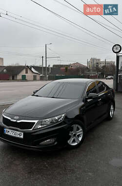 Седан Kia K5 2010 в Житомирі