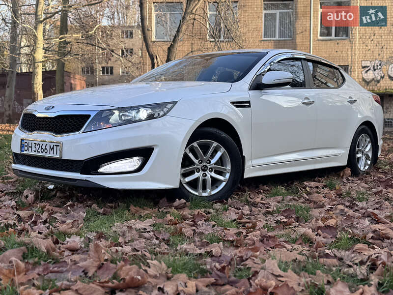 Седан Kia K5 2012 в Одесі