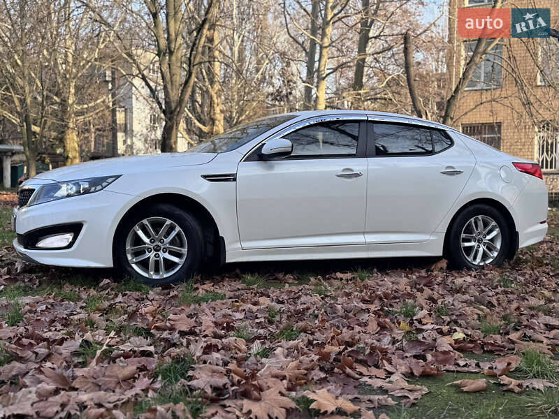 Седан Kia K5 2012 в Одесі