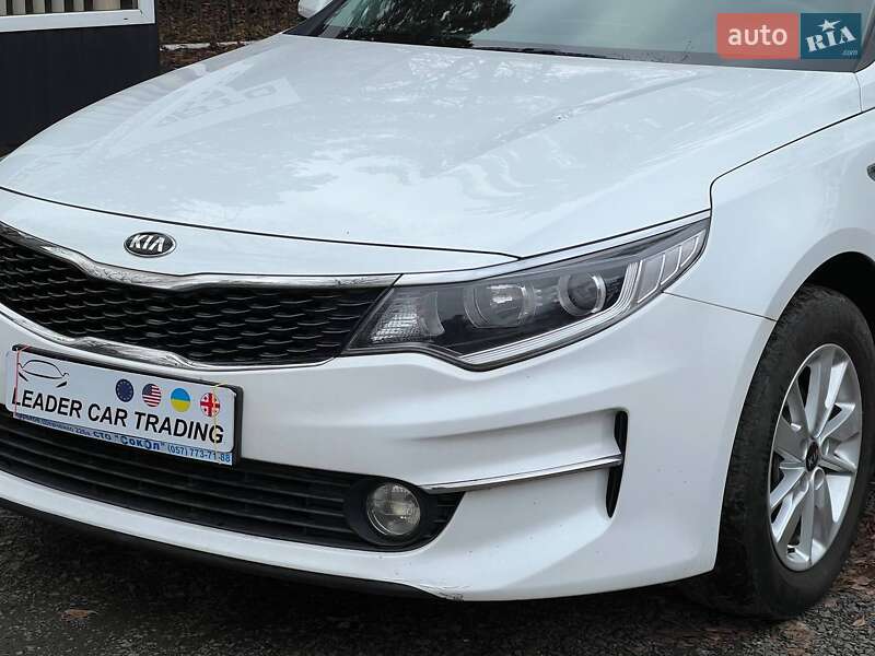 Седан Kia K5 2015 в Харкові