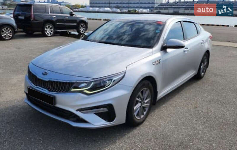 Седан Kia K5 2018 в Києві