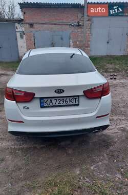 Седан Kia K5 2015 в Василькове