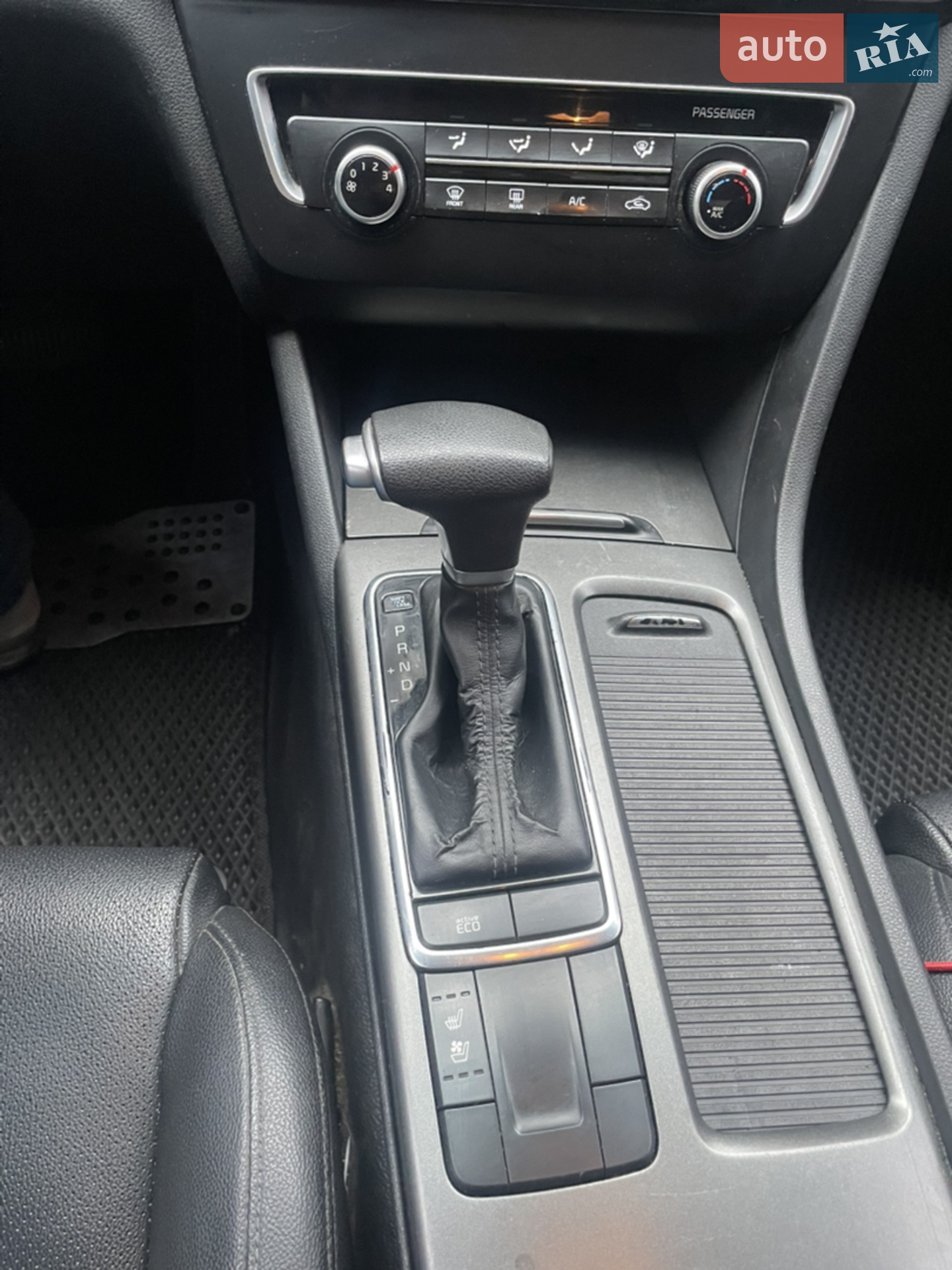 2016 Kia K5 - мініатюра 8