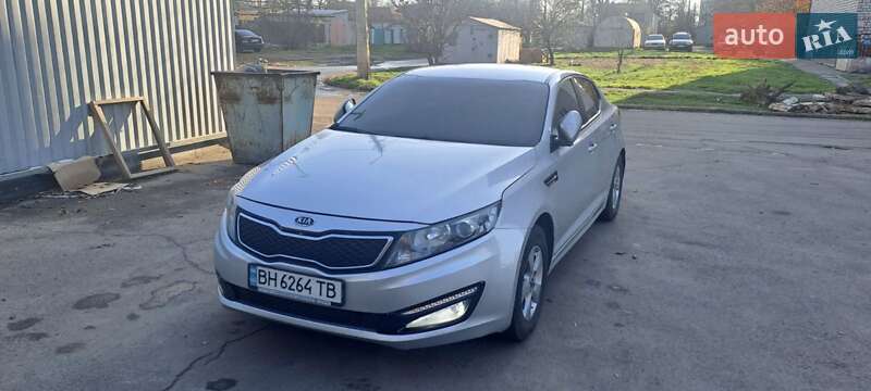 Седан Kia K5 2012 в Миколаєві