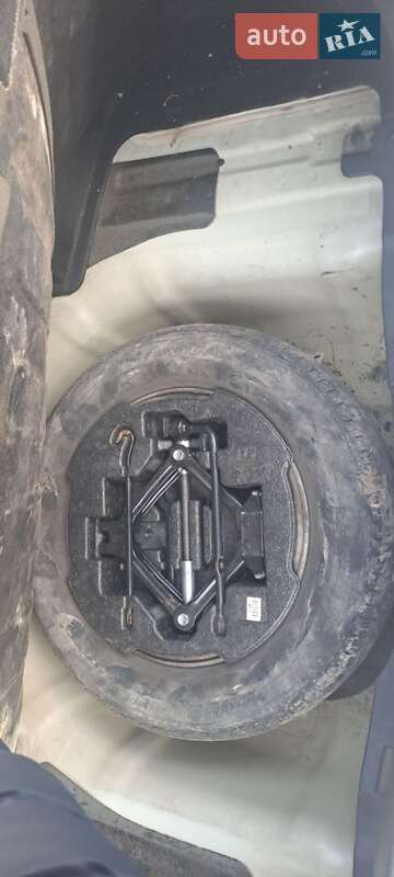 Седан Kia K5 2012 в Миколаєві