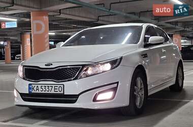 Седан Kia K5 2013 в Киеве