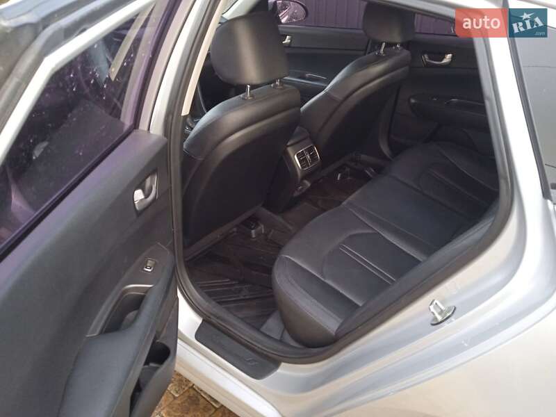 Седан Kia K5 2016 в Кривому Озері фото 12 Седан Kia K5 2016 в Кривому Озері