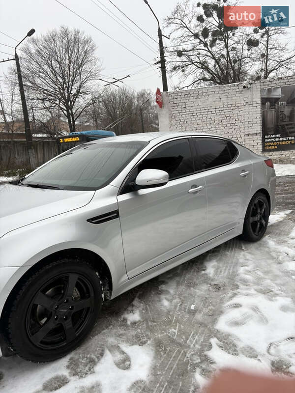 Седан Kia K5 2013 в Вінниці