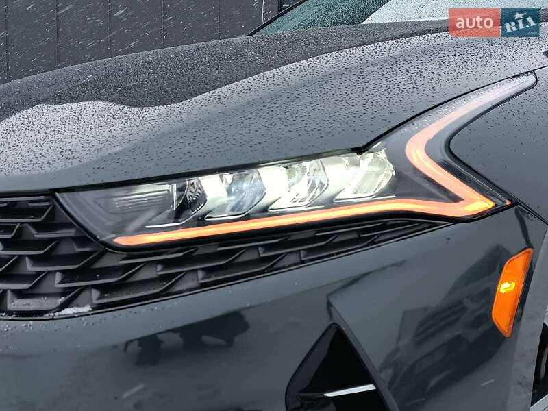 Седан Kia K5 2020 в Львове