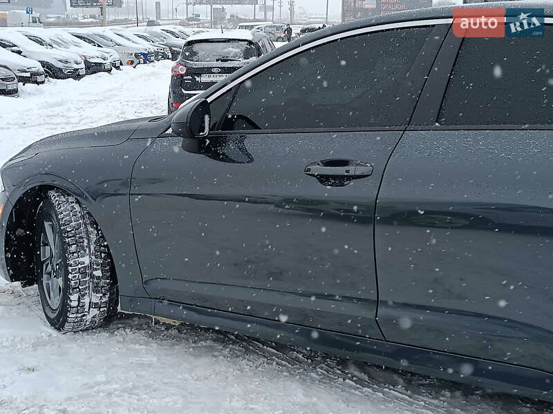 Седан Kia K5 2020 в Львове