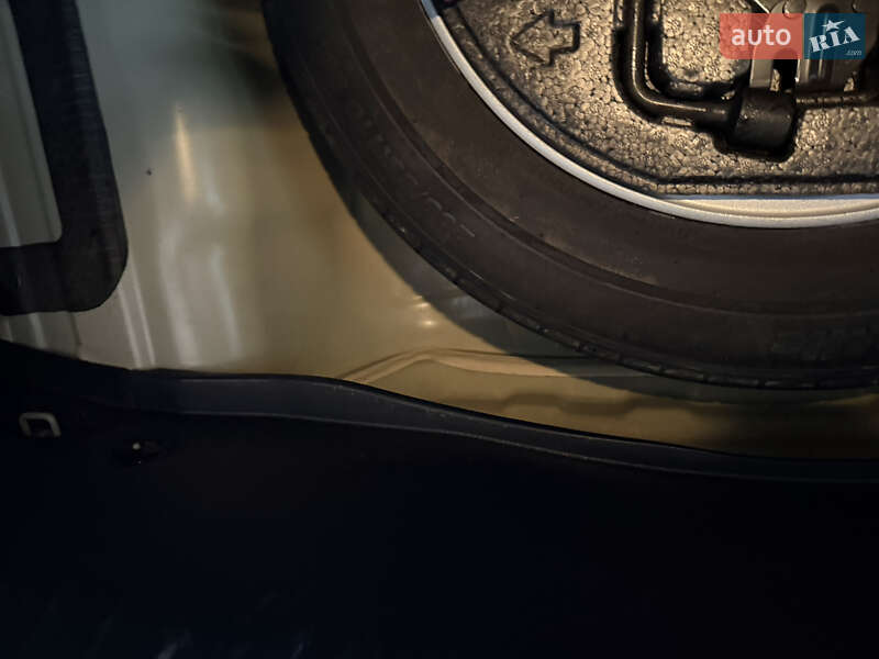 Седан Kia K5 2016 в Одессе