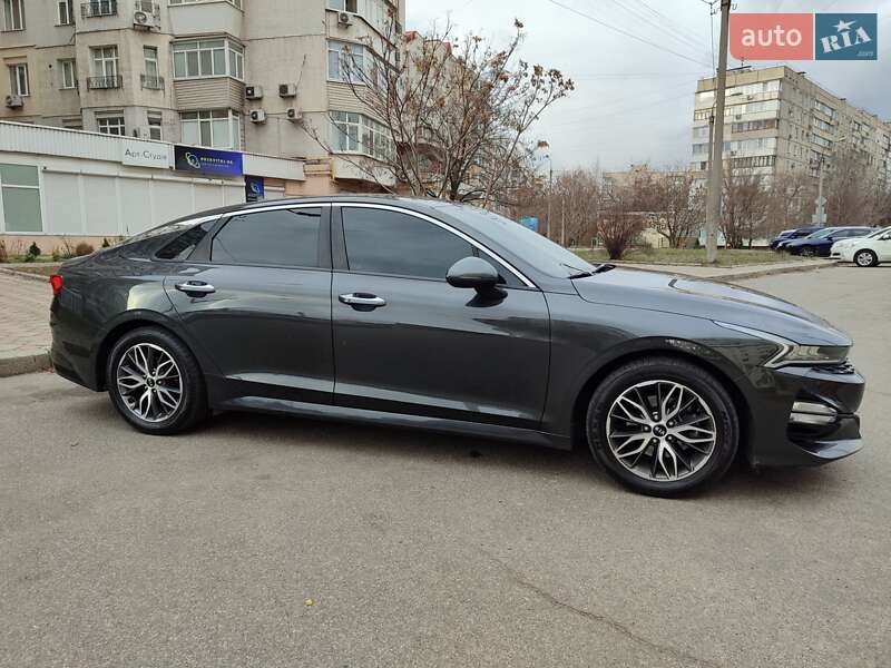 Седан Kia K5 2020 в Запорожье