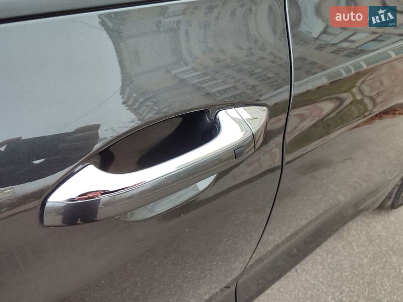 Седан Kia K5 2020 в Запорожье