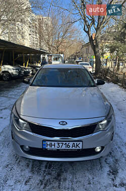 Седан Kia K5 2016 в Одесі