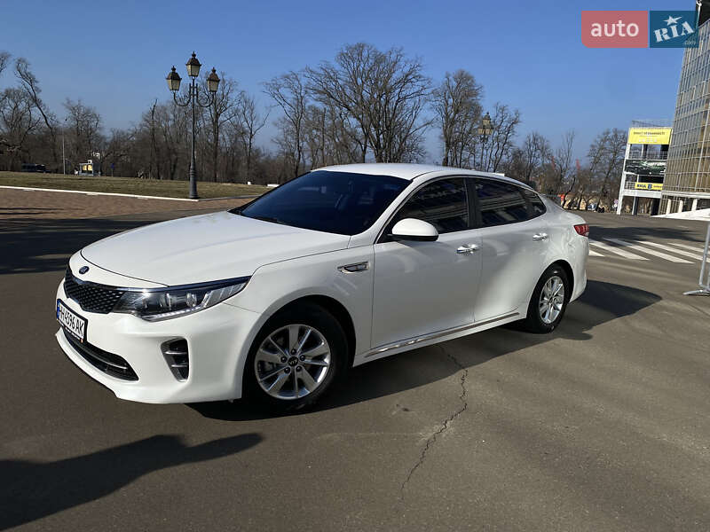 Седан Kia K5 2017 в Одесі