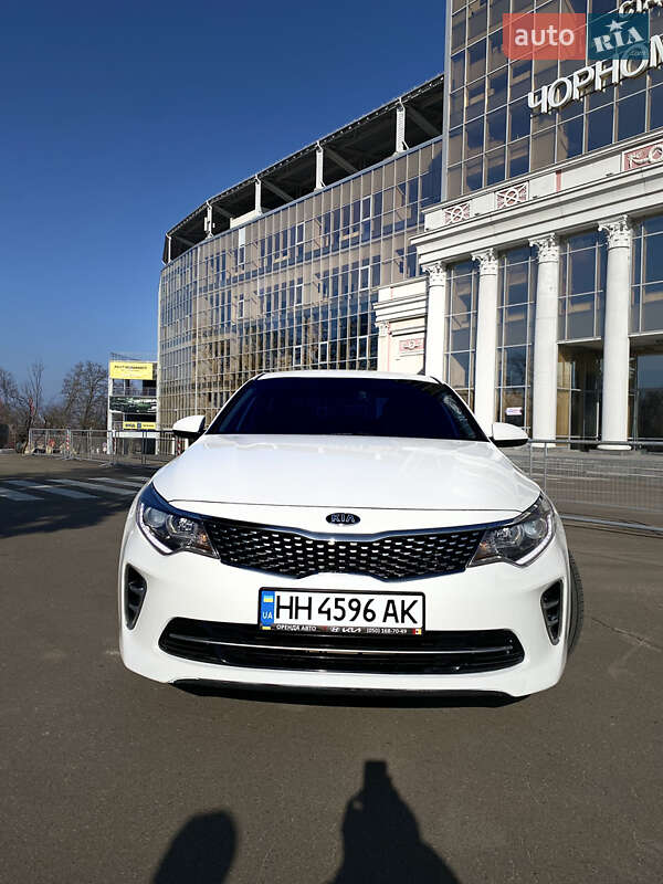 Седан Kia K5 2017 в Одесі