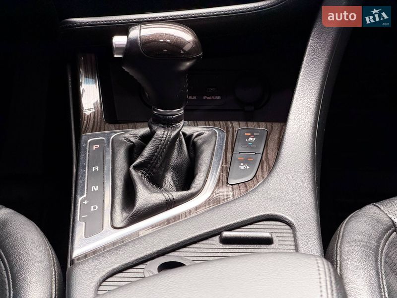 Седан Kia K5 2013 в Кривом Роге