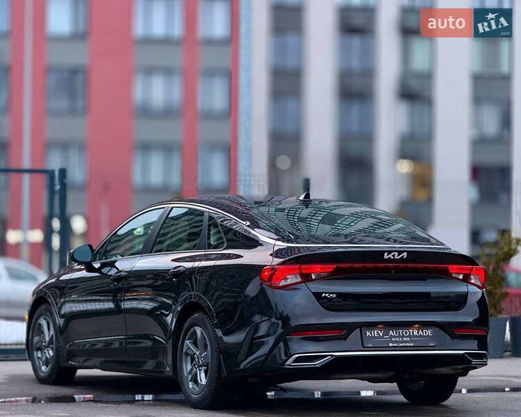 Седан Kia K5 2021 в Киеве