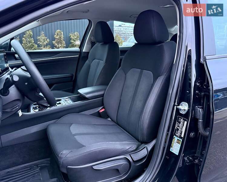 Седан Kia K5 2021 в Киеве