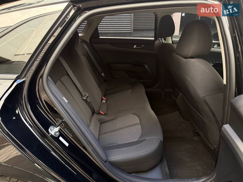 Седан Kia K5 2020 в Киеве