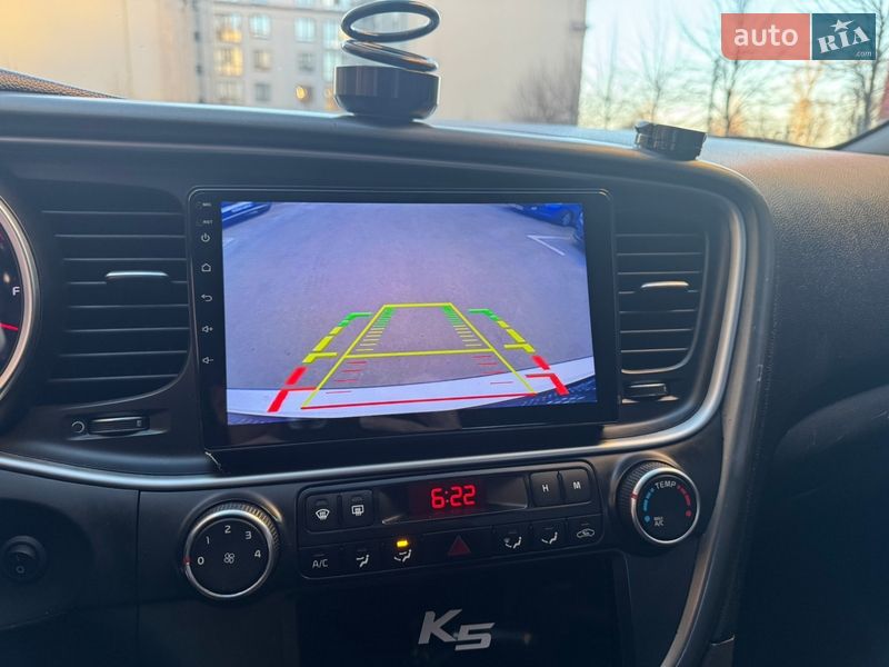 Седан Kia K5 2015 в Киеве