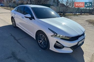 Седан Kia K5 2022 в Василькові
